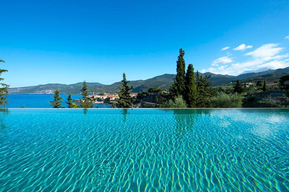 Diapori Suites Hotel Kardhamili Esterno foto