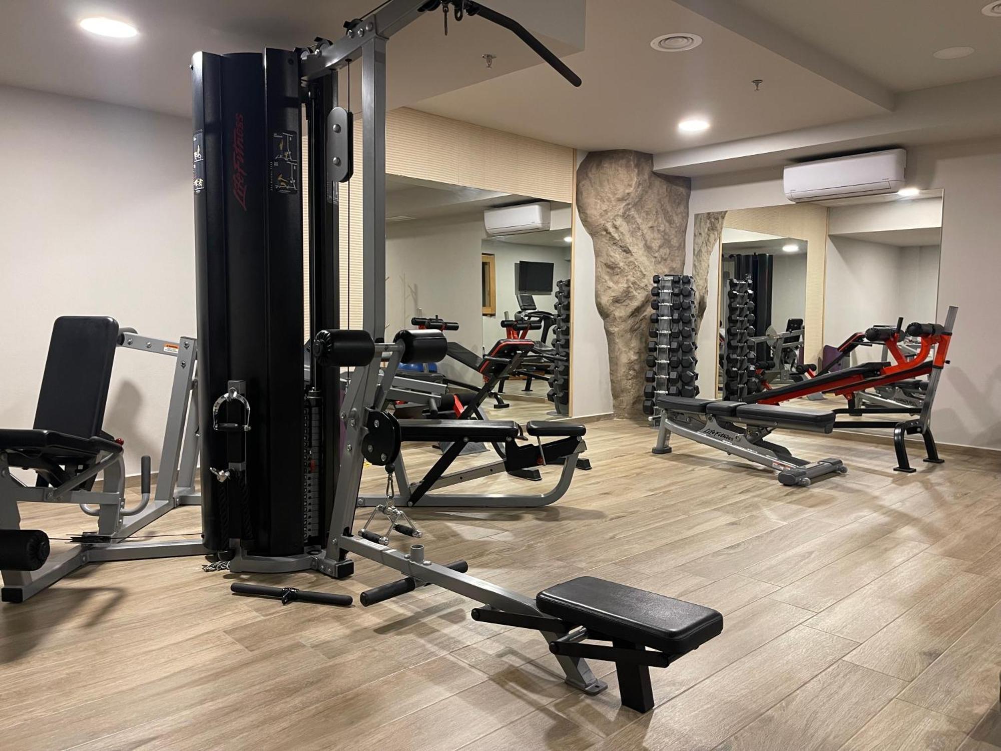 Diapori Suites Hotel Kardhamili Esterno foto